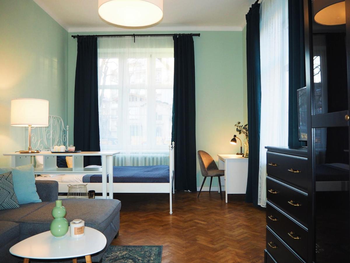 Апартаменты Wawelove Kossak Apt 1 Min To Royal Wawel Castle! Free Parking Краков Экстерьер фото