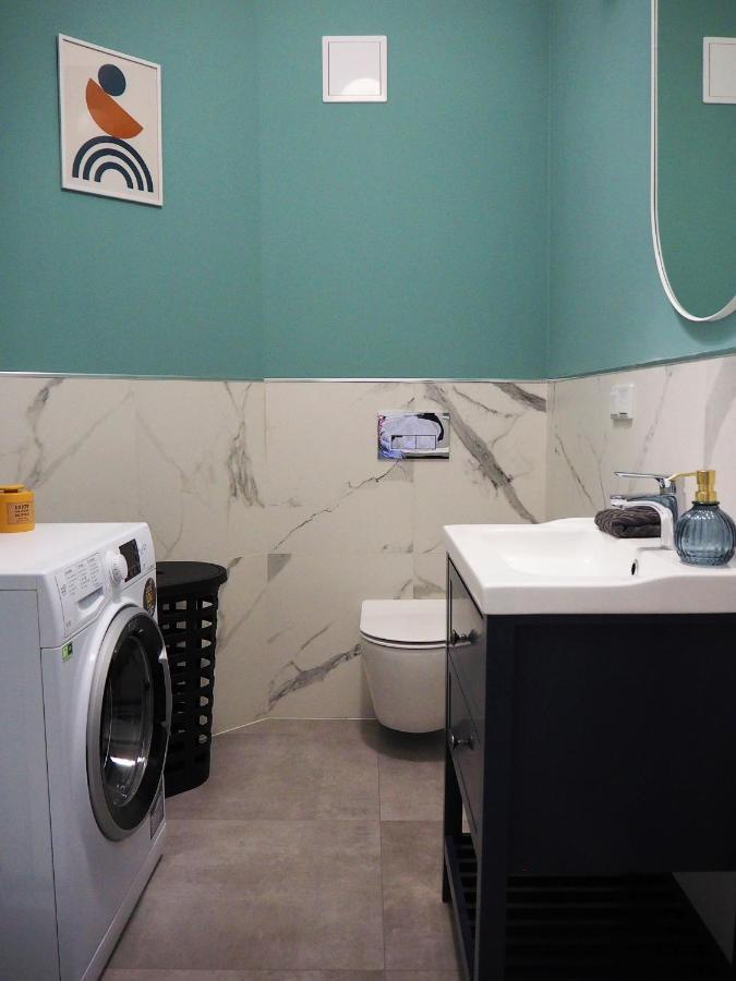 Апартаменты Wawelove Kossak Apt 1 Min To Royal Wawel Castle! Free Parking Краков Экстерьер фото
